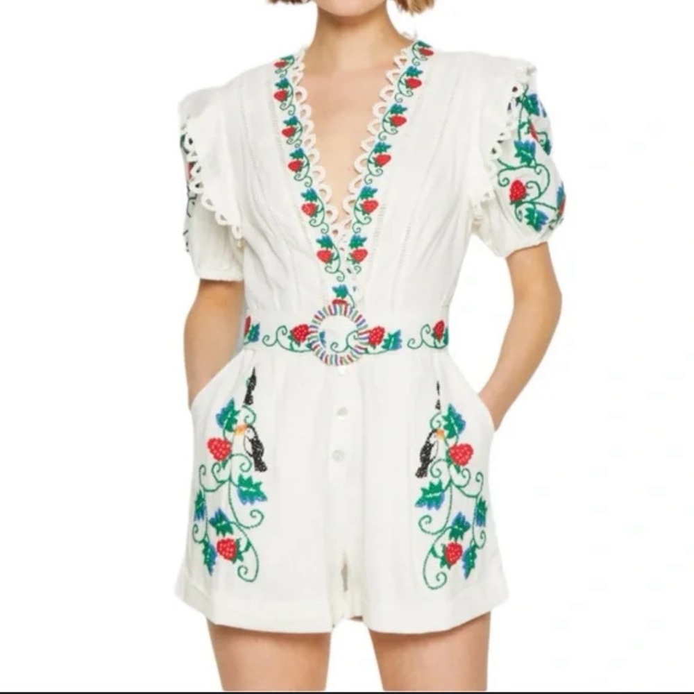 Brand new FARM RIO embroidered belted romper size M/ With tags